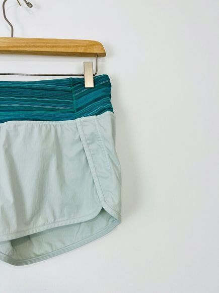 Lululemon Green Knit Trim Wide Waist Band Logo Short Yoga Gym Shorts UK S - Picture 2 of 10